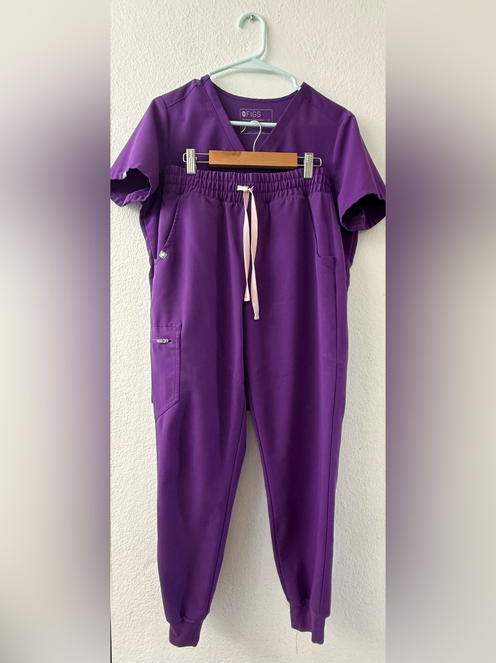 Figs Women's Purple Scrub Set